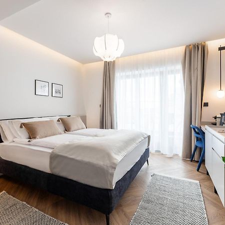 Catalog Boutique Rooms Братислава Екстер'єр фото